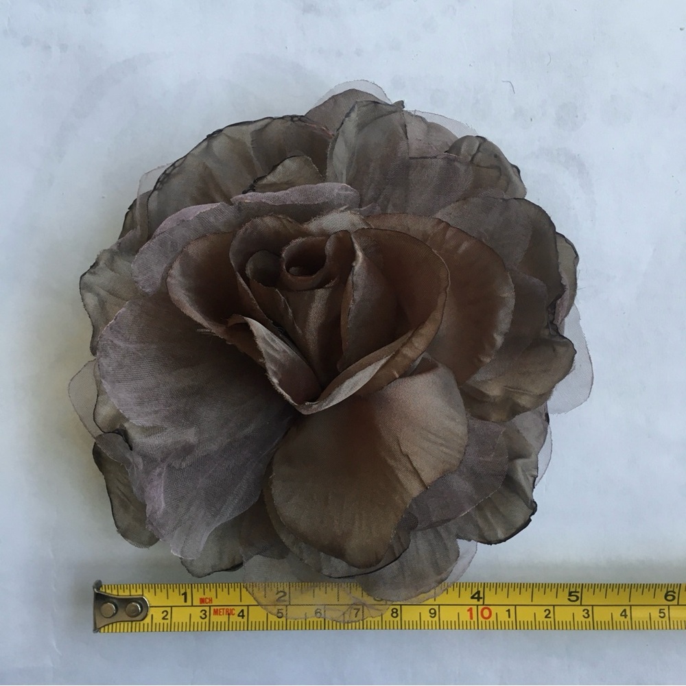 Bundle of 23 Fabric flower Brooch / Hair Clip - Picture 10 of 16